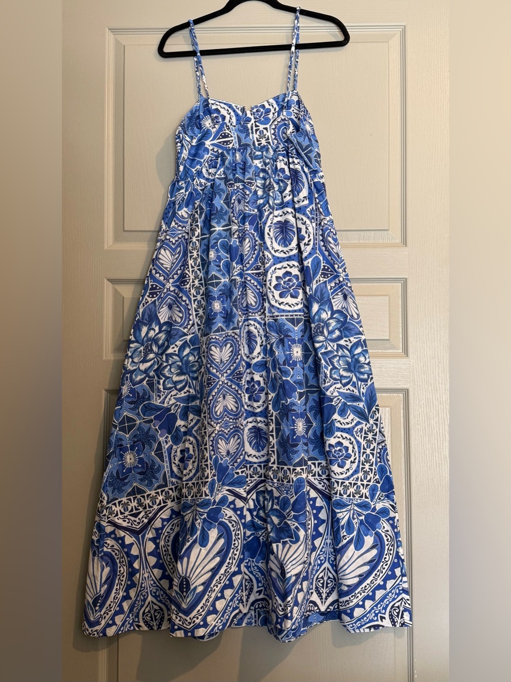 Farm Rio Blue Tile Dream Sleeveless Maxi Dress Size Medium NWT - Picture 5 of 12